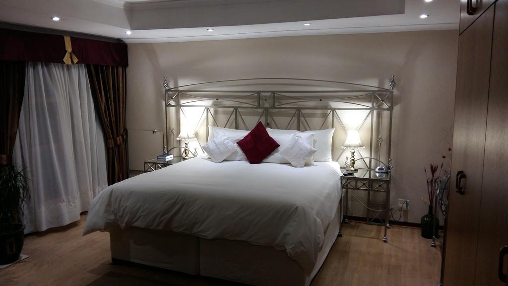 Old Oak Guest House Bellville Εξωτερικό φωτογραφία